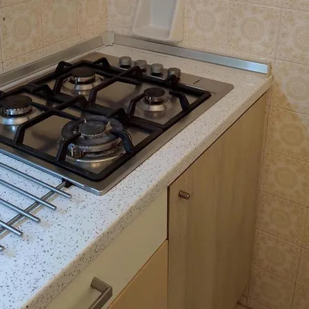 - Sleeps 5 - Parking - Balcony Appartamento *