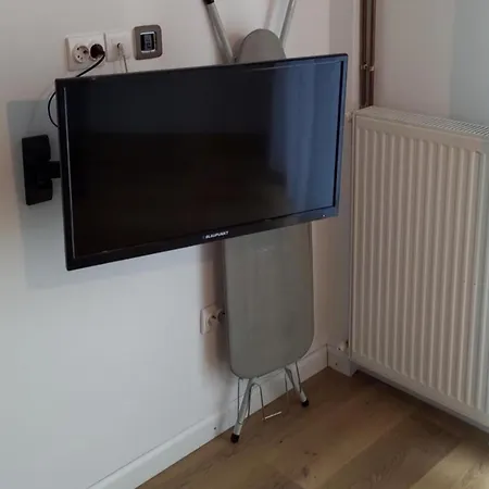 - Sleeps 5 - Parking - Balcony Daire