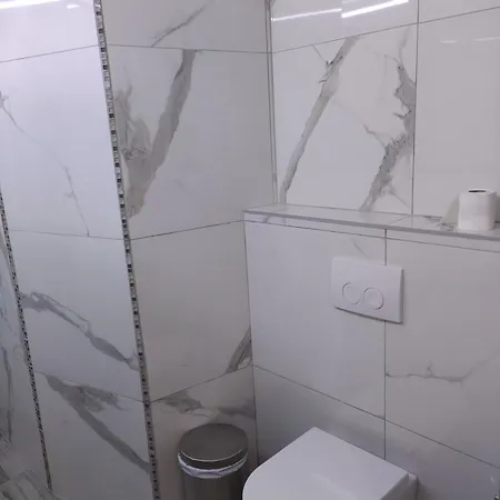 - Sleeps 5 - Parking - Balcony * Salonicco